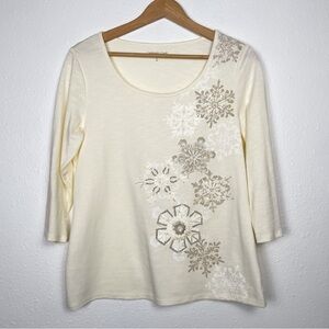ColdWater Creek cream long sleeve blouse with snow flake accents Sz.S (6-8)